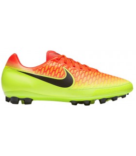botas de futbol tacos Nike -